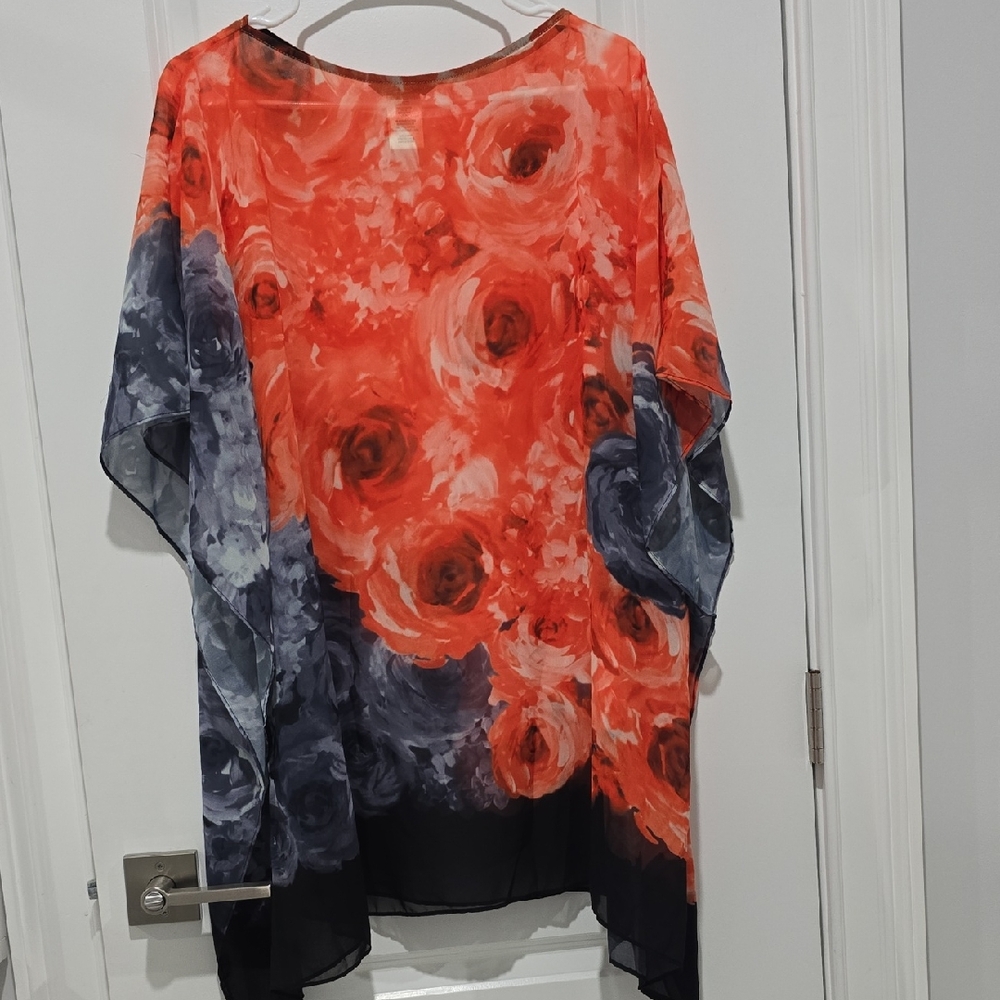 Carmen Marc Valvo Orange Batwing Sleeve Asymmetrical Tunic